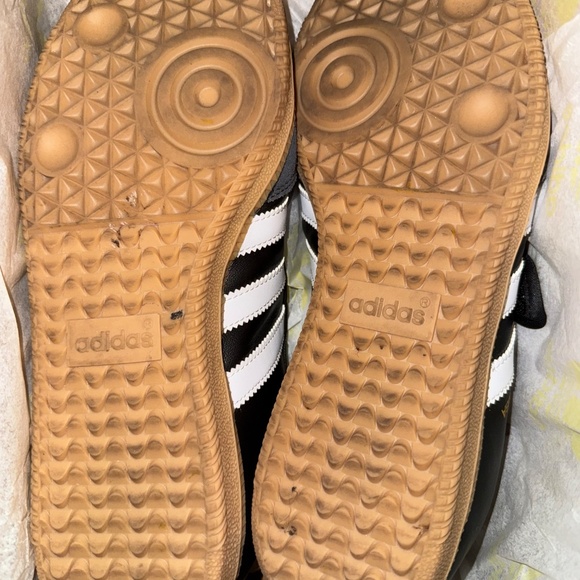 Adidas Samba Janes - Picture 3 of 4